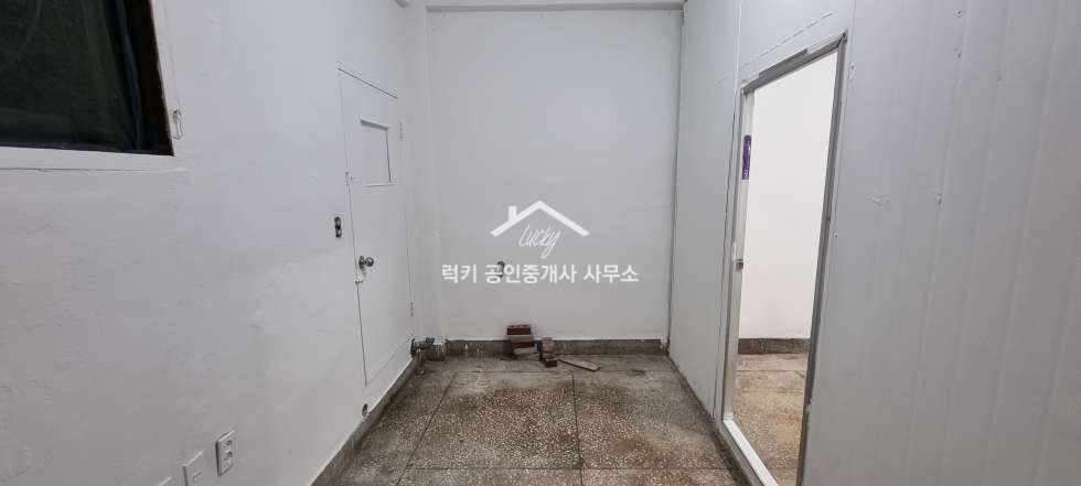 경기 의정부시 가능동 서초교인근 무권리1층 내부수도 다용도활용 월세 매물번호 11072 사진 2