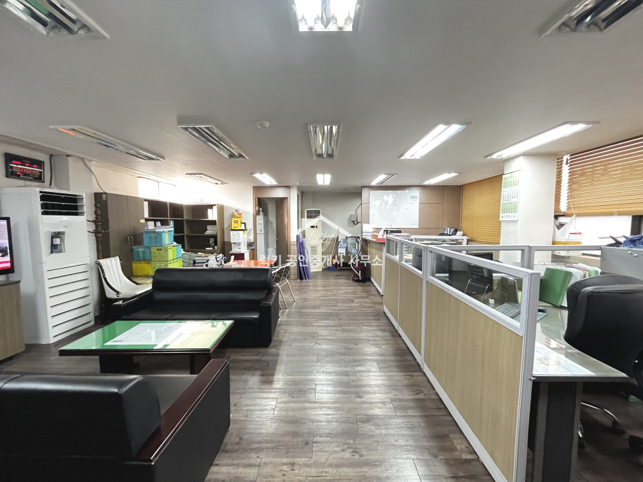 경기 의정부시 가능동 의정부세무서앞 방나눠진 사무실 내부 깔끔 탕비실있음 주차가능 월세 매물번호 10561 사진 1