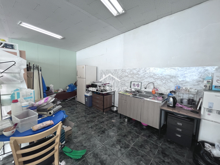 경기 의정부시 가능동 흥선역 초역세권 내부깔끔 해잘드는사무실 내부화장실,싱크대 월세 매물번호 10622 사진 3